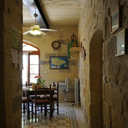 Vakantiehuis Kemmuna - Rest And Zest Għajnsielem